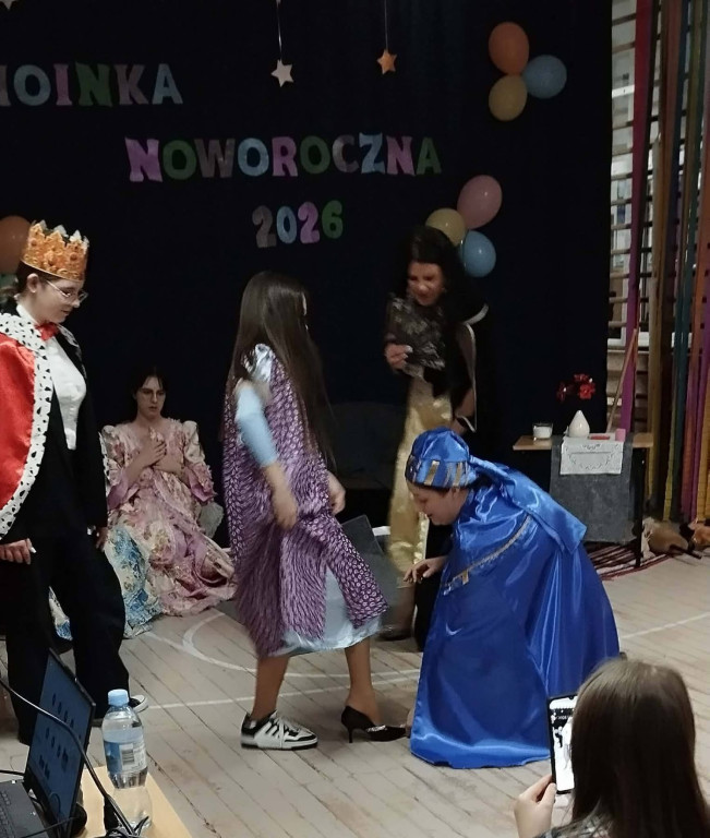 Uroczysta choinka noworoczna w Zeńboku