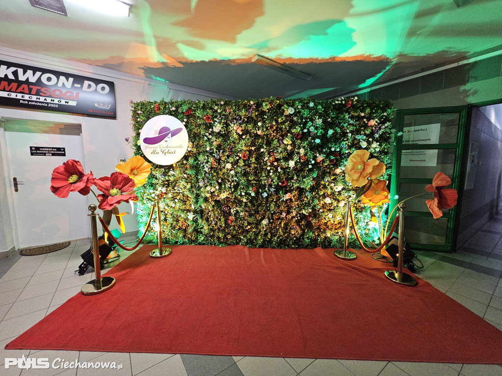 Koncert pełen emocji – Powiat świętował Dzień Kobiet