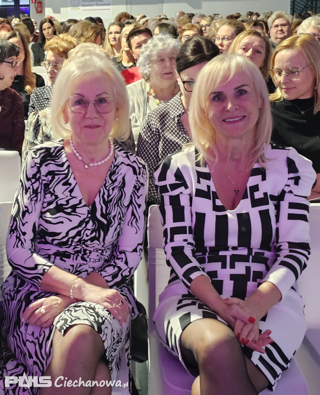 Koncert pełen emocji – Powiat świętował Dzień Kobiet
