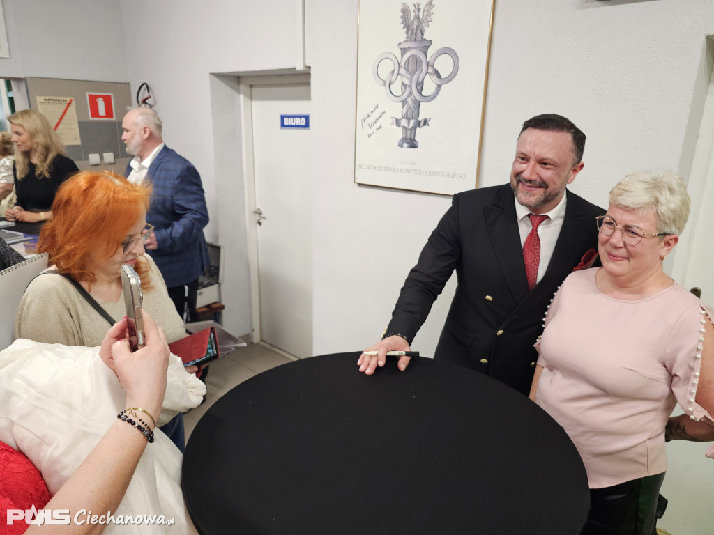 Koncert pełen emocji – Powiat świętował Dzień Kobiet