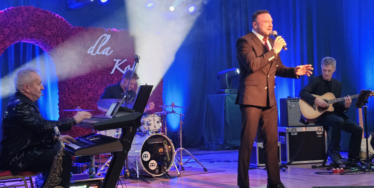 Koncert pełen emocji – Powiat świętował Dzień Kobiet