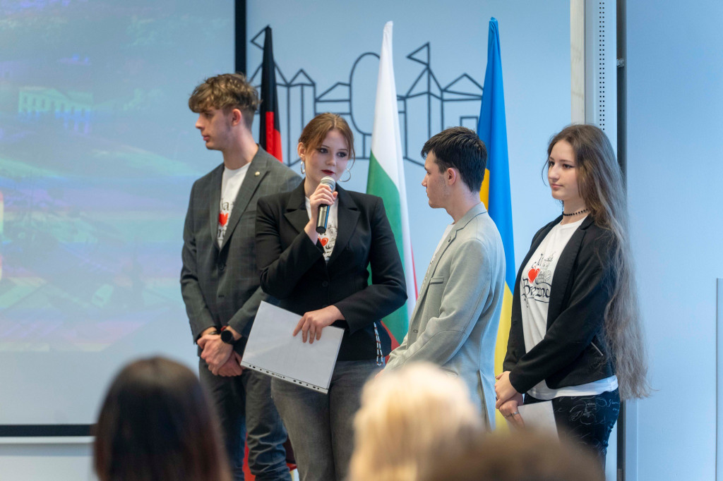 Młodzież z miast partnerskich w Ciechanowie