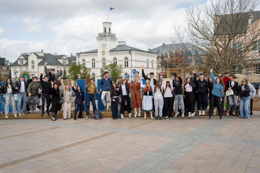 Młodzież z miast partnerskich w Ciechanowie