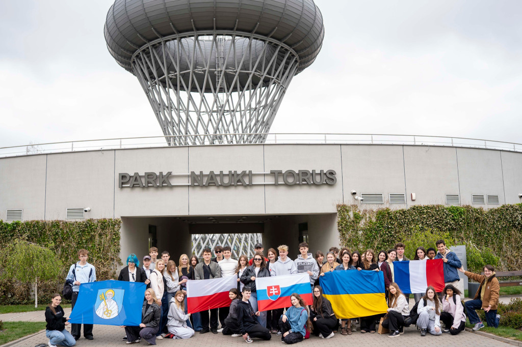 Młodzież z miast partnerskich w Ciechanowie