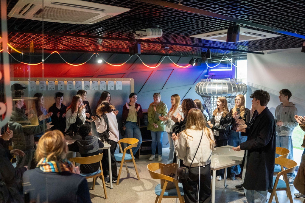 Młodzież z miast partnerskich w Ciechanowie