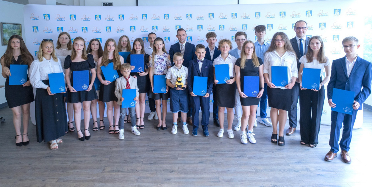 Prezydent nagrodził najlepszych uczniów