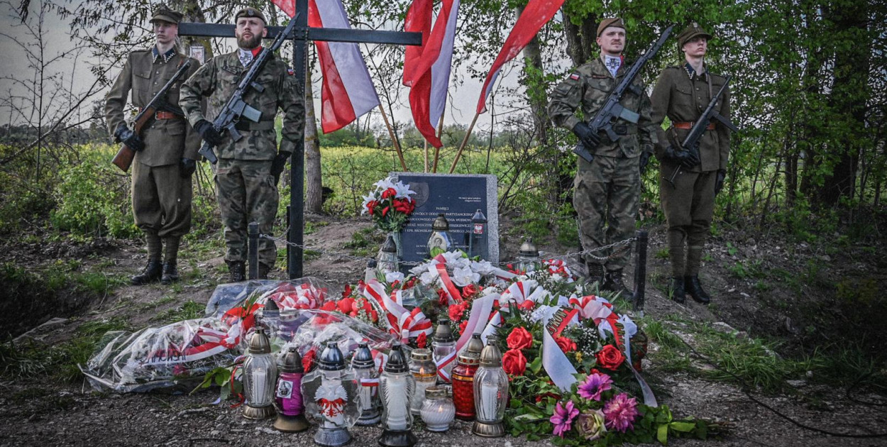 kpr. Elżbieta Obrębska