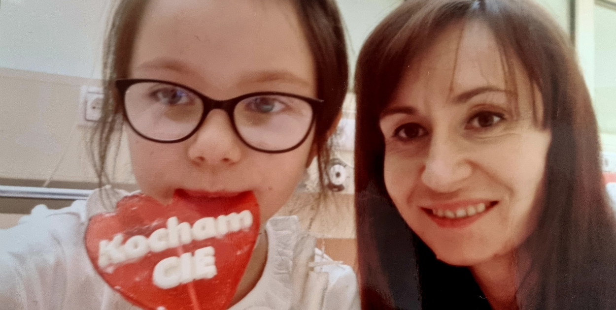 Agnieszka Kołakowska wraz z córką w szpitalu.