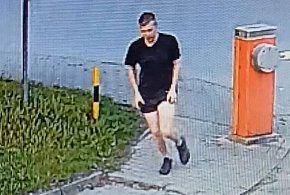 Publikujemy wizerunek sprawcy kradzieży-27091