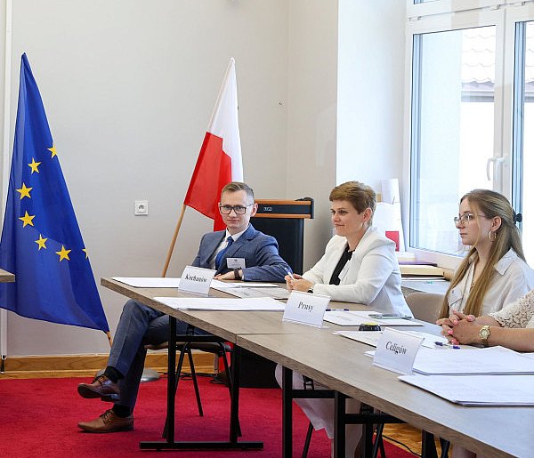 Wolne dni dla członków komisji wyborczej? PIP wyjaśnia, kiedy przysługują-27155