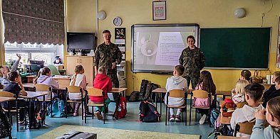 „Edukacja z wojskiem”-27240