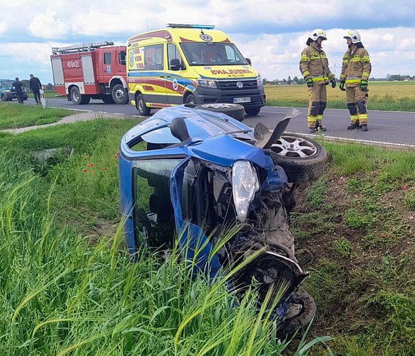 Spowodował zagrożenie dla siebie i podróżującego z nim pasażera [foto]-27784