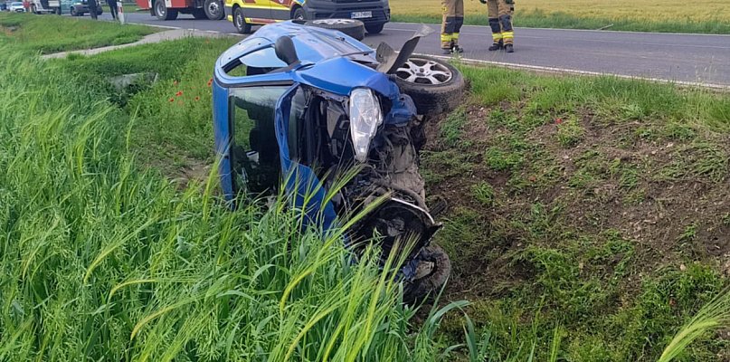 Spowodował zagrożenie dla siebie i podróżującego z nim pasażera [foto] - 27784
