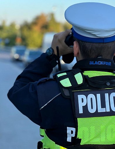Obowiązywało go ograniczenie prędkości do 40 km/h. Gnał ponad 120 km/h-27814