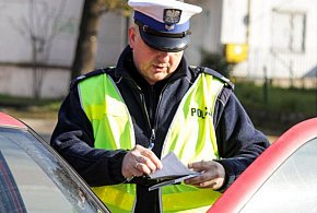 Niebezpieczne zdarzenie drogowe z udziałem dwóch pojazdów-27837