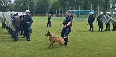 Szkolenie policjantów z Nieetatowych Oddziałów Prewencji Policji [film]-27877
