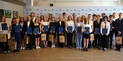 Prezydent nagrodził najlepszych uczniów [fotorelacja]-27965