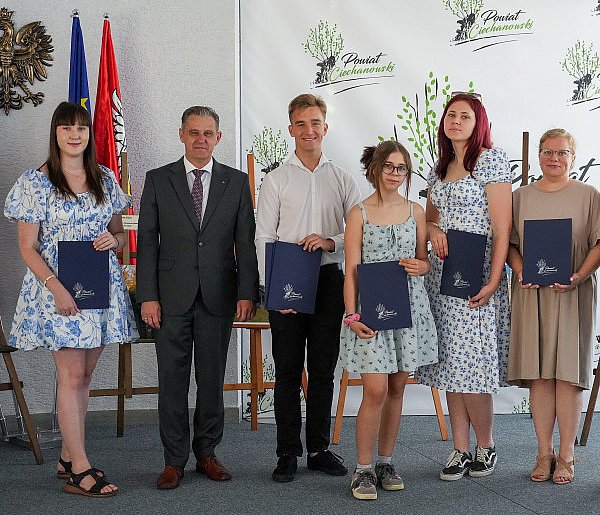 Konkurs „Powiat Ciechanowski - Moje Miejsce na Ziemi” rozstrzygnięty-28144