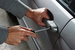 Złodziej samochodów zatrzymany. Najbliższe 3 miesiące spędzi w areszcie-29189