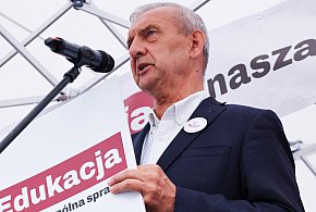 ZNP ostro reaguje na stanowisko MEN ws. godzin ponadwymiarowych-29788