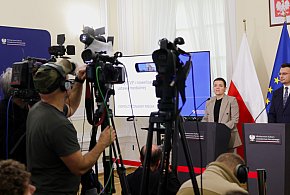 Projekt noweli ustawy medialnej: samorządom zostaną biuletyny bez reklam-30091