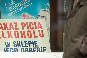 Czy nocna prohibicja ma sens? Miasta zaprezentowały dane-30455