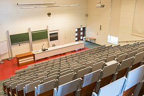 Uczelnie przeżywają oblężenie. Ten kierunek przyciąga tłumy-30497