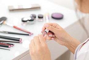 Nie używaj tych kosmetyków. GIS ostrzega przed produktami-30547