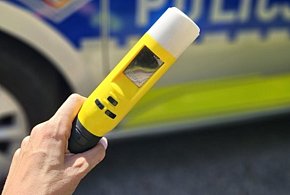 Bez prawa jazdy, za to z trzema promilami-30645