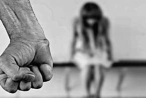 Znęcał się nad swoją żoną i córką. Trafił do aresztu-30693