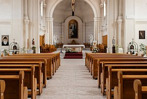 Miliony na Kościół w 2026 roku. Państwo co roku dokłada do duchownych-31037