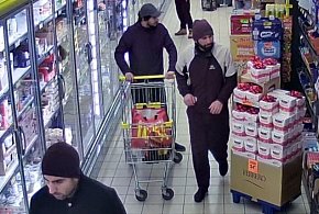 Poszukiwani sprawcy kradzieży [foto]