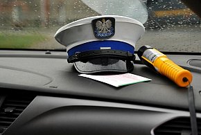 Wsiadł za kółko z prawie 3 promilami. W aucie jego kilkunastoletni syn