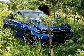 Stracił panowanie nad autem. Stracił również prawo jazdy