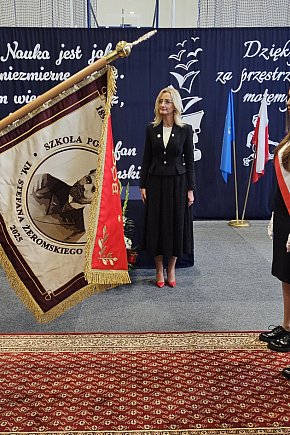 Sztandar dla szkoły i otwarcie nowej sali gimnastycznej-1486