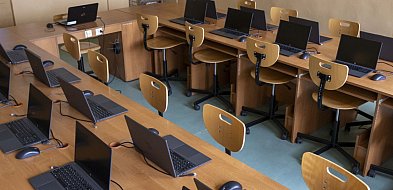 Nowy sprzęt informatyczny w szkołach-29256