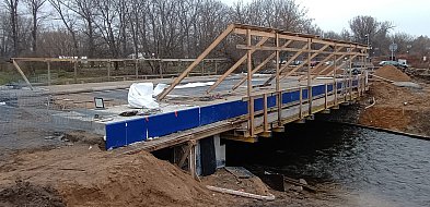Postępują prace przy budowie nowego mostu na Łydyni-30681