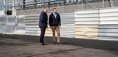 Trwają prace przy odnawianiu budynku SP nr 3 [foto]