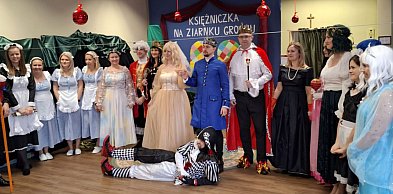 Rodzice dzieciom – teatr integrujący przedszkolną społeczność