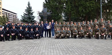 Uczniowie klas o profilu policyjnym i SG z wizytą w KWP zs. w Radomiu