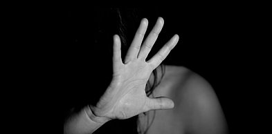 Znęcał się nad swoją żoną. Grozi mu do 5 lat pozbawienia wolności