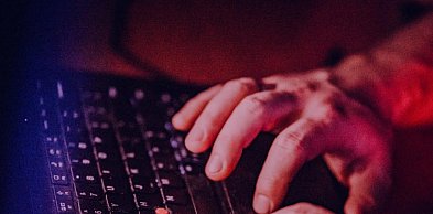 Otwierasz załącznik. I… nic się nie dzieje, aż do momentu, gdy...