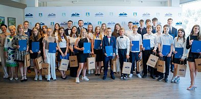 Prezydent nagrodził najlepszych uczniów [fotogaleria]
