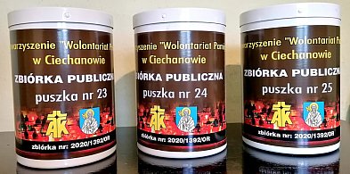Będą kwestować na cmentarzach-29898