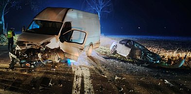 Nie ustąpił pierwszeństwa przejazdu. Dwie osoby ranne-30215