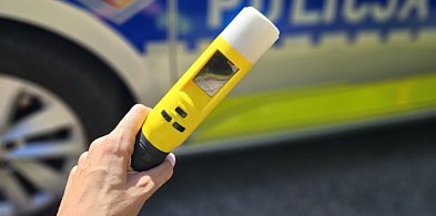 Bez prawa jazdy, za to z trzema promilami-30645