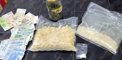 Marihuana, mefedron i kokaina w mieszkaniu 32-latka-30672