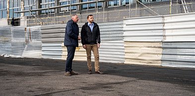 Trwają prace przy odnawianiu budynku SP nr 3 [foto]