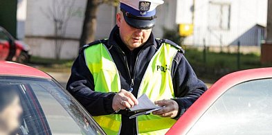 Wsiadł za kółko z ponad 1,2 promilami i czterema zakazami