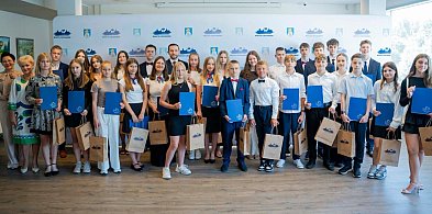 Prezydent nagrodził najlepszych uczniów [fotogaleria]